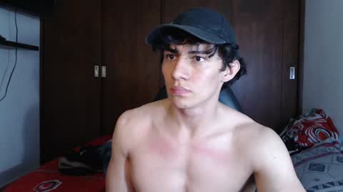Snapshot of ares_aestheticgod chatting on 01/07/25, 03:46 Ares D online show from 01/07/25, 03:46