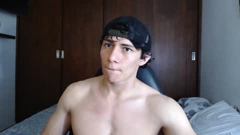 Snapshot of ares_aestheticgod chatting on 01/30/25, 01:44 Ares D online show from 01/30/25, 01:44