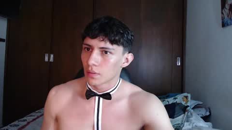 Snapshot of ares_aestheticgod chatting on 03/01/25, 03:32 Ares D online show from 03/01/25, 03:32