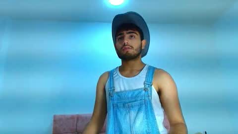 Ares Alpha  online show from 11/02/25, 03:31