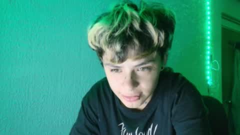 Snapshot of ares_boo chatting on 02/12/25, 05:47 ares online show from 02/12/25, 05:47