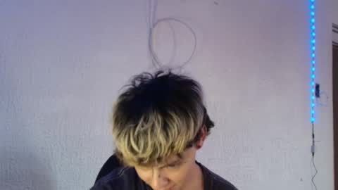 Snapshot of ares_boo chatting on 02/13/25, 10:00 ares online show from 02/13/25, 10:00