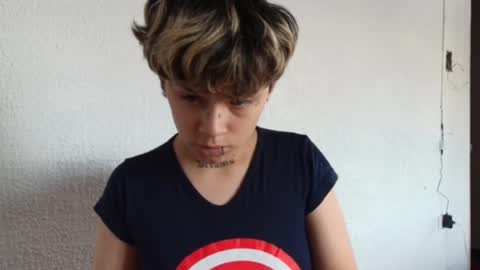 Snapshot of ares_boo chatting on 02/18/25, 07:19 ares online show from 02/18/25, 07:19