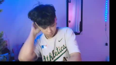 Snapshot of ares_boo chatting on 11/03/25, 03:24 ares online show from 11/03/25, 03:24