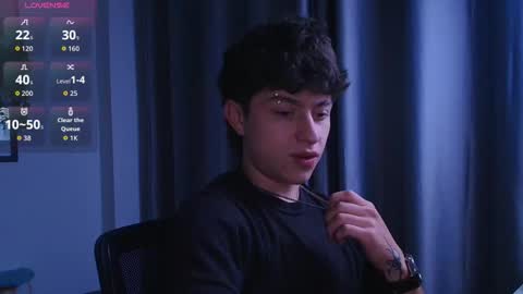 Snapshot of ares_dickson1 chatting on 10/19/25, 05:19 Ares online show from 10/19/25, 05:19