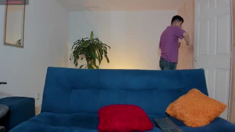 Ares online show from 10/06/25, 12:02