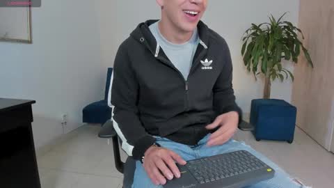 Ares online show from 10/14/25, 03:24