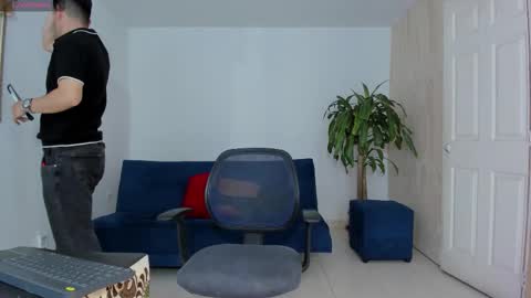 Ares online show from 10/22/25, 01:44