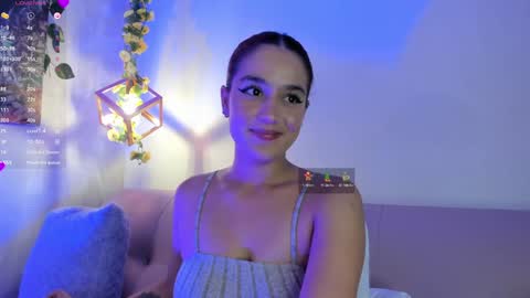 Snapshot of ari_baker chatting on 12/12/24, 10:31 Arianna Baker online show from 12/12/24, 10:31