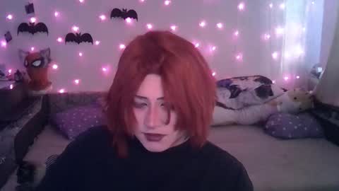 Snapshot of ari_corn chatting on 12/11/24, 09:09 Ahri online show from 12/11/24, 09:09