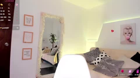 Ari online show from 01/31/25, 04:27