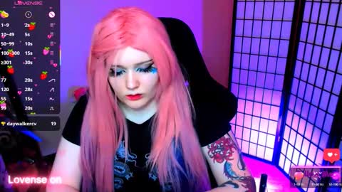 Ari online show from 09/19/25, 09:26