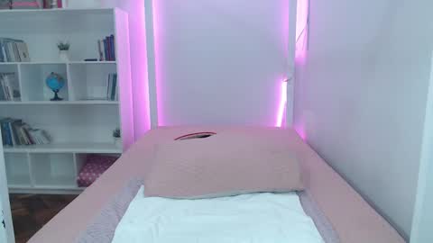    online show from 02/20/25, 04:07