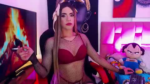 Snapshot of ari_sexy10 chatting on 10/20/25, 01:11 ari_sexy10 online show from 10/20/25, 01:11