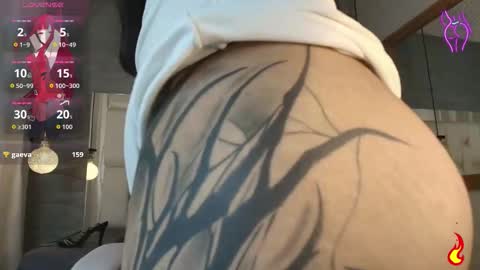 Ari  online show from 10/31/25, 03:18