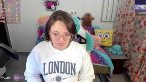 Snapshot of aria_alaia chatting on 02/06/25, 04:42 Linda online show from 02/06/25, 04:42