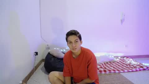 aria_arthur online show from 03/04/25, 08:46