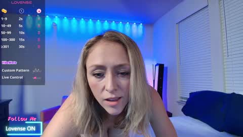 Snapshot of aria_b1 chatting on 01/29/25, 11:56 Aria B online show from 01/29/25, 11:56