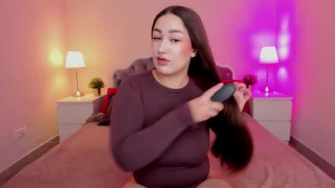 aria_blisss online show from 11/10/25, 12:53