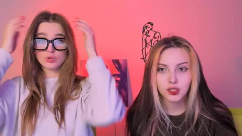 Snapshot of aria_moo chatting on 10/13/25, 07:03 Luna online show from 10/13/25, 07:03