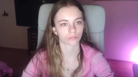 AriaCreazy online show from 10/30/25, 09:15