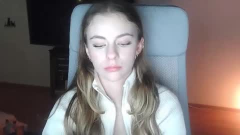 AriaCreazy online show from 11/03/25, 09:16