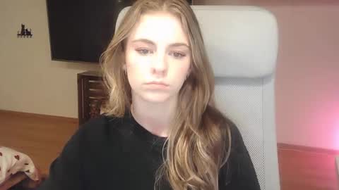 AriaCreazy online show from 11/09/25, 09:24