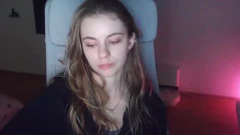 AriaCreazy online show from 11/29/25, 09:51