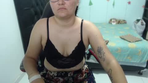 Snapshot of ariadna_6 chatting on 12/19/24, 05:18 ...Ariana... online show from 12/19/24, 05:18