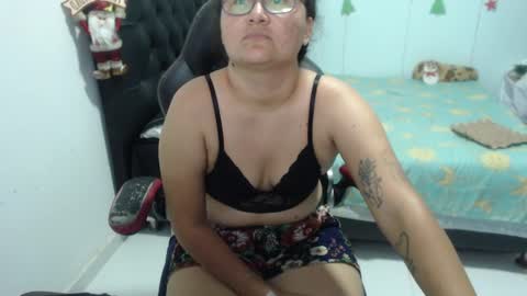 Snapshot of ariadna_6 chatting on 12/19/24, 08:34 ...Ariana... online show from 12/19/24, 08:34