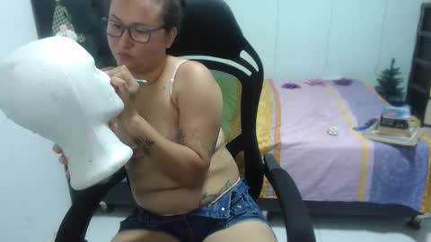 Snapshot of ariadna_6 chatting on 11/13/25, 07:13 ...Ariana... online show from 11/13/25, 07:13