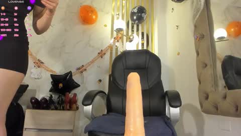 Snapshot of ariagh_ chatting on 10/22/25, 07:35 aria online show from 10/22/25, 07:35