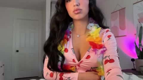 Snapshot of ariajackson chatting on 10/23/25, 03:22 Aria online show from 10/23/25, 03:22