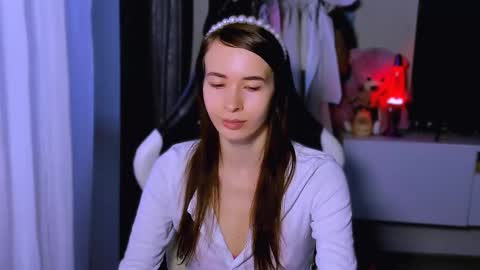 Ari online show from 10/15/25, 05:07