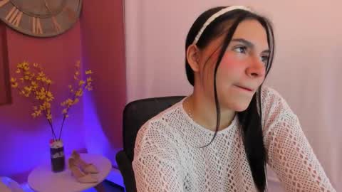 ariana__clauss online show from 10/17/25, 08:22