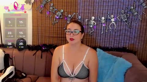 Ariana Cruz online show from 10/14/25, 12:28