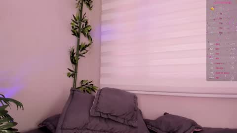 Snapshot of ariana_rosse__ chatting on 02/28/25, 04:53 Ariana online show from 02/28/25, 04:53