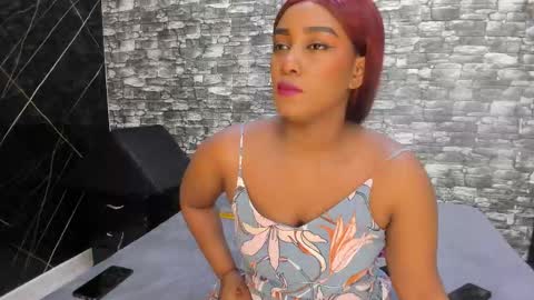 Snapshot of arianaablack chatting on 10/16/25, 12:17 Ariana online show from 10/16/25, 12:17