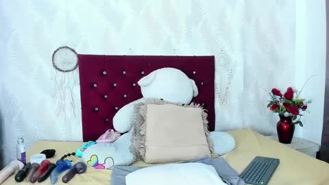 Snapshot of arianadiosa1 chatting on 02/18/25, 02:16 Ariana diosa online show from 02/18/25, 02:16