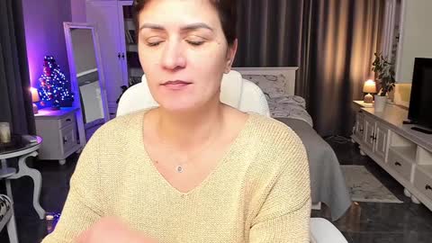 Snapshot of arianasage_ chatting on 12/13/24, 02:38 Ana online show from 12/13/24, 02:38