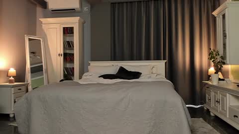 Snapshot of arianasage_ chatting on 01/25/25, 10:08 Ana online show from 01/25/25, 10:08