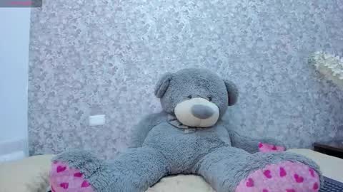 Snapshot of arianha_walker chatting on 10/27/25, 08:24 arianha_walker online show from 10/27/25, 08:24