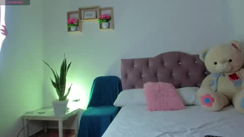 Arianna online show from 11/17/25, 01:00