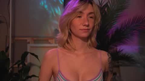 Olivka online show from 10/11/25, 05:17