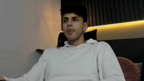 ariasaadeh online show from 09/18/25, 12:07