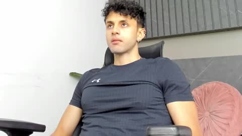 ariasaadeh online show from 09/19/25, 12:06