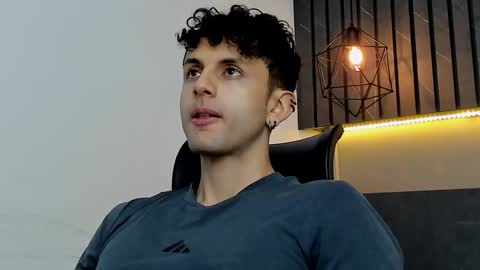 ariasaadeh online show from 09/23/25, 12:08