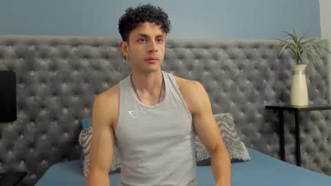 ariasaadeh online show from 10/19/25, 12:17