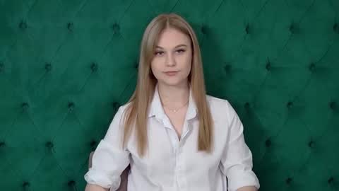 Aria online show from 10/07/25, 05:21