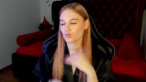 Aria online show from 11/10/25, 05:23